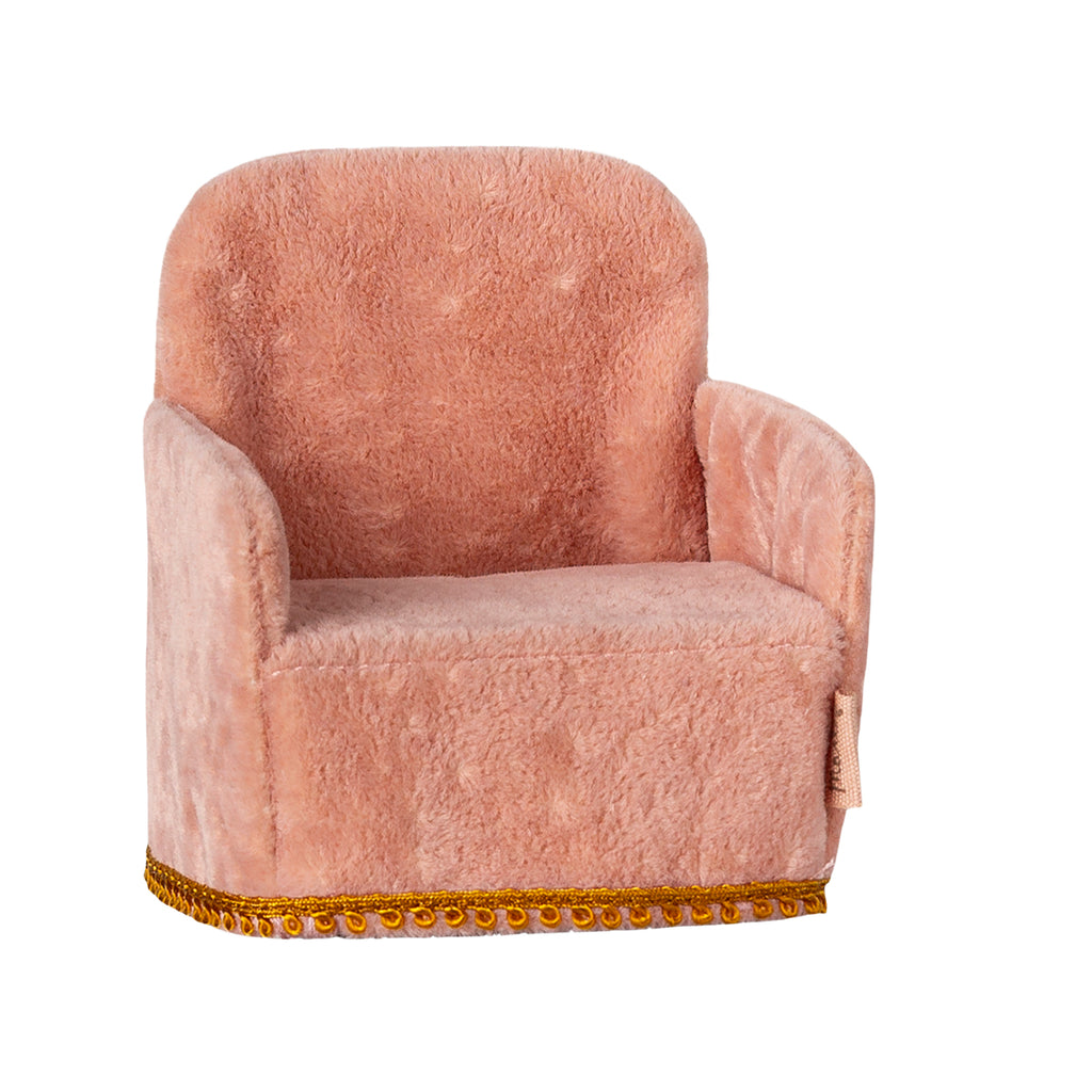 A charming Maileg folding chair in a soft rose colour, shown from the side. Perfectly sized for Maileg mice and miniature settings.