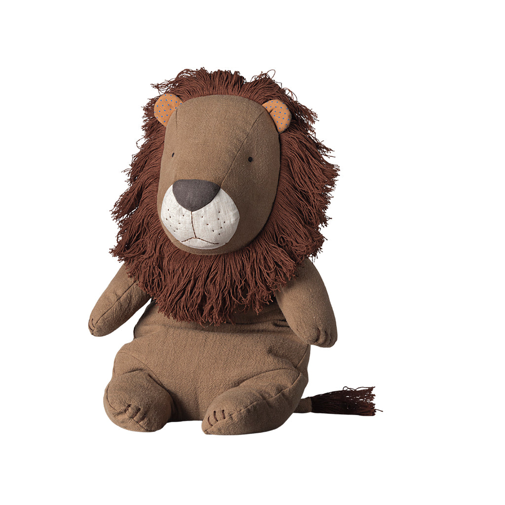 Maileg Safari Friends lion plush toy with a soft brown mane, seated upright.