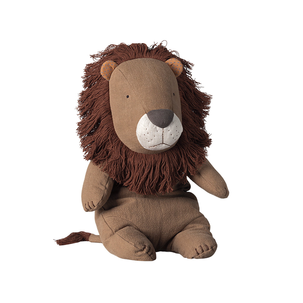 Side view of the Maileg Safari Friends lion plush toy, showing its charming mane and gentle expression.