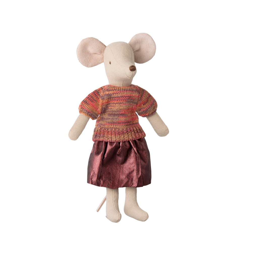 Maileg Mum Mouse wearing a knitted blouse and shiny skirt, perfect for UK Maileg collectors.