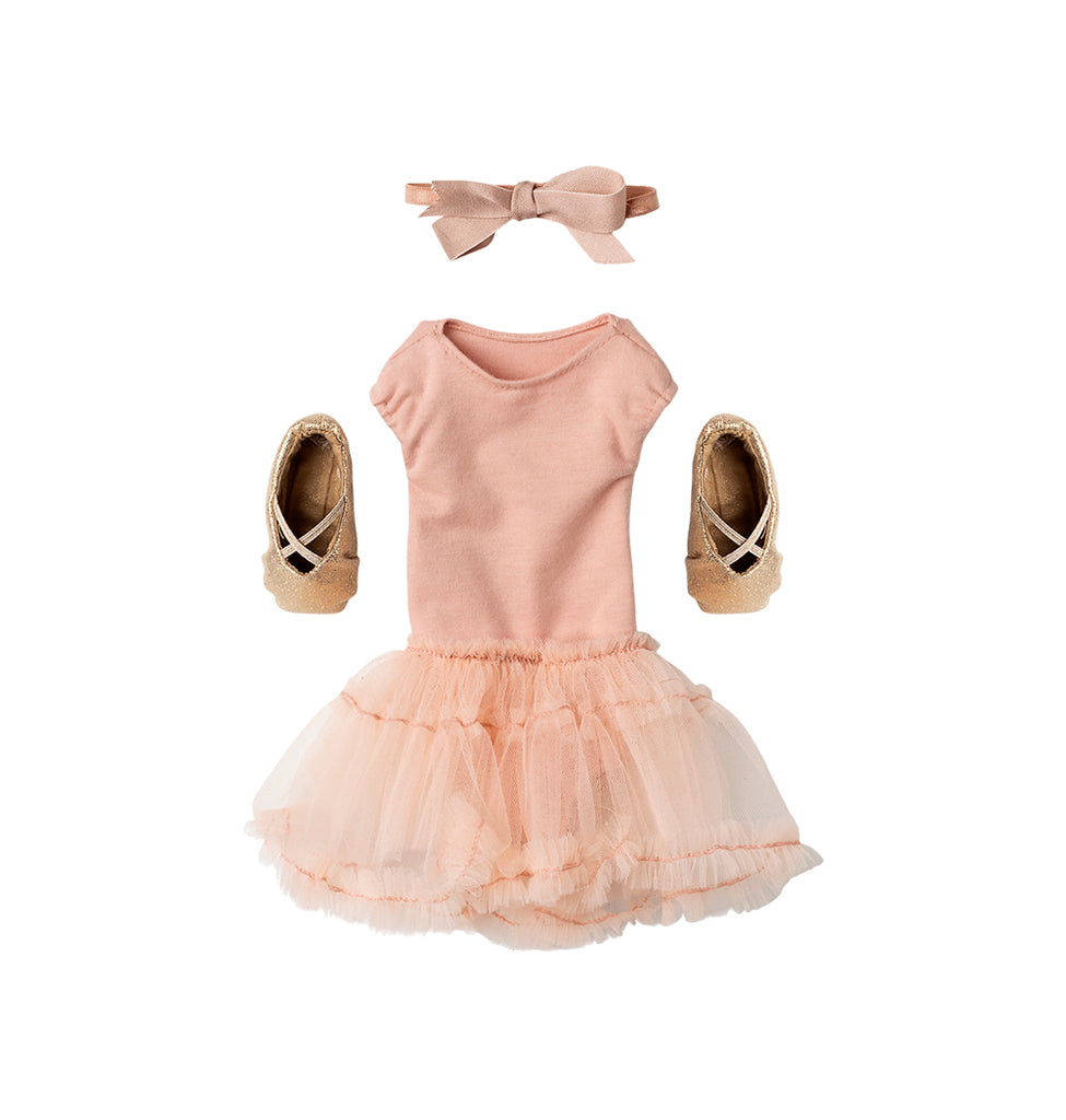 Maileg ballet outfit in rose pink, featuring a tutu, matching top, headband, and gold ballet shoes